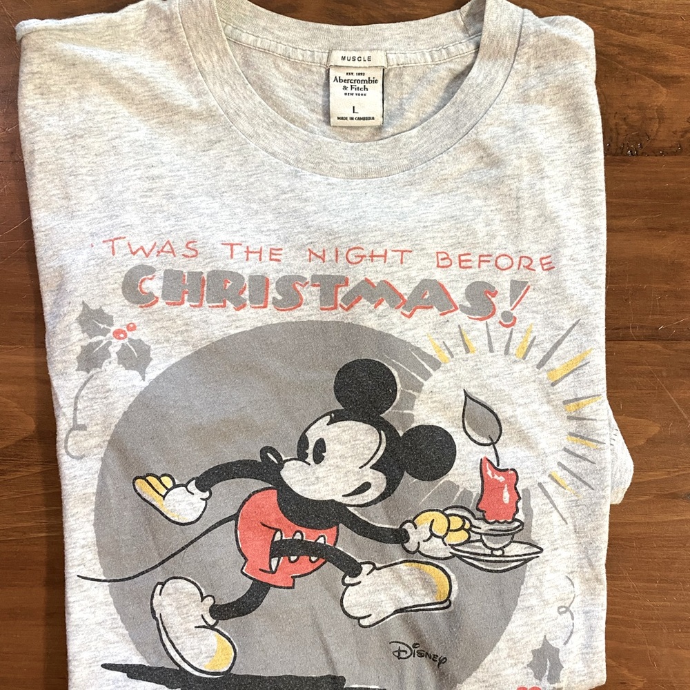 Vintage Abercrombie & Fitch single stitch Mickey Mouse shirt!🔥 sz L